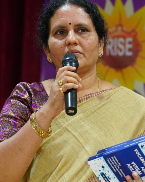 Portrait of Dr Saroja Devi